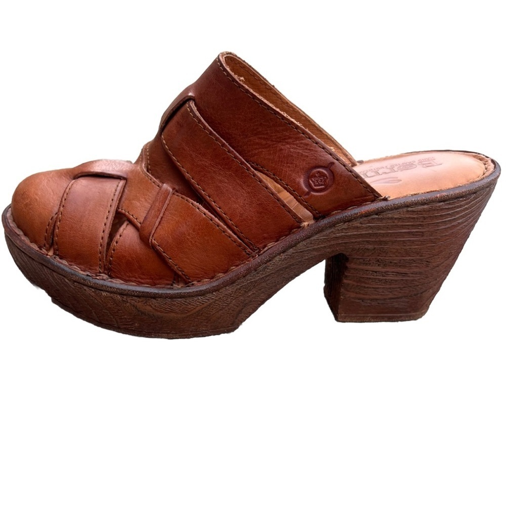 Born Brown Leather Mules with Woven Design EUC 7